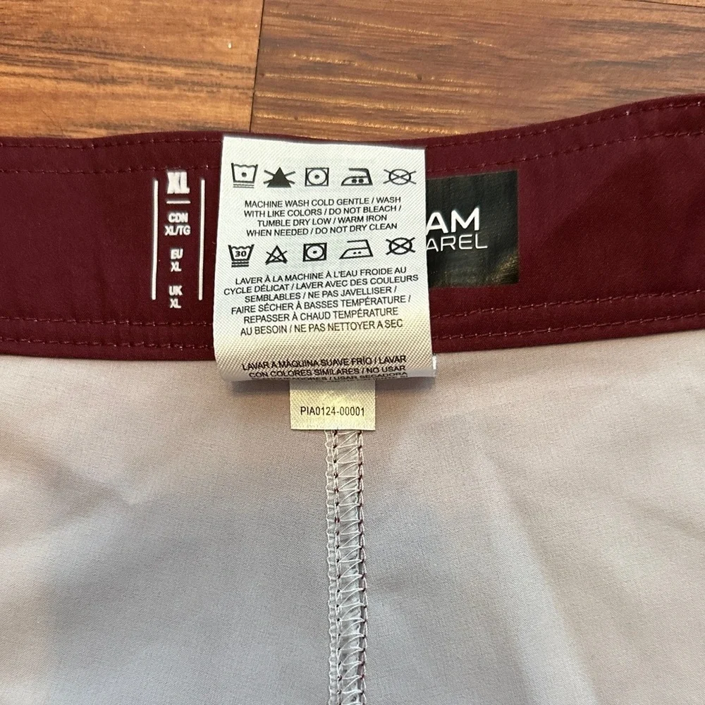 FOCO Men's Swim Washington Commanders Boardshorts NWOT Size XL